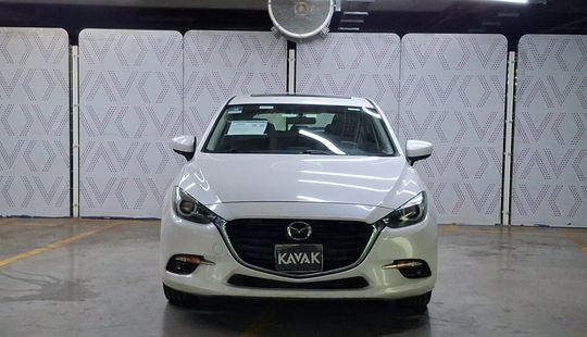 Mazda • Mazda 3