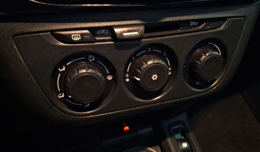Peugeot 301 1.6 VTI 115HP Sedan 2018