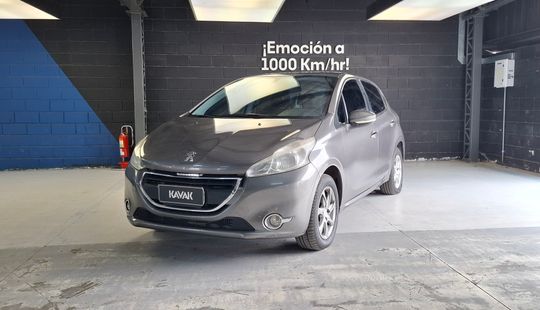 Peugeot • 208