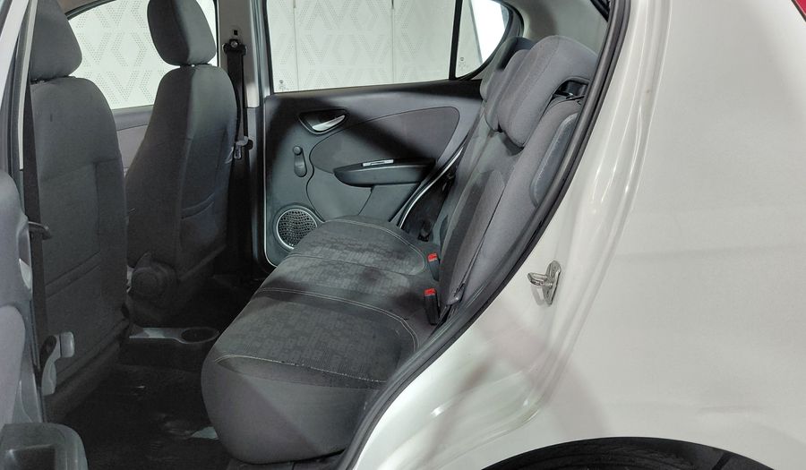 Fiat Palio 1.4 ATTRACTIVE Hatchback 2017