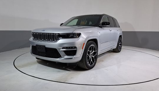 Jeep • Grand Cherokee