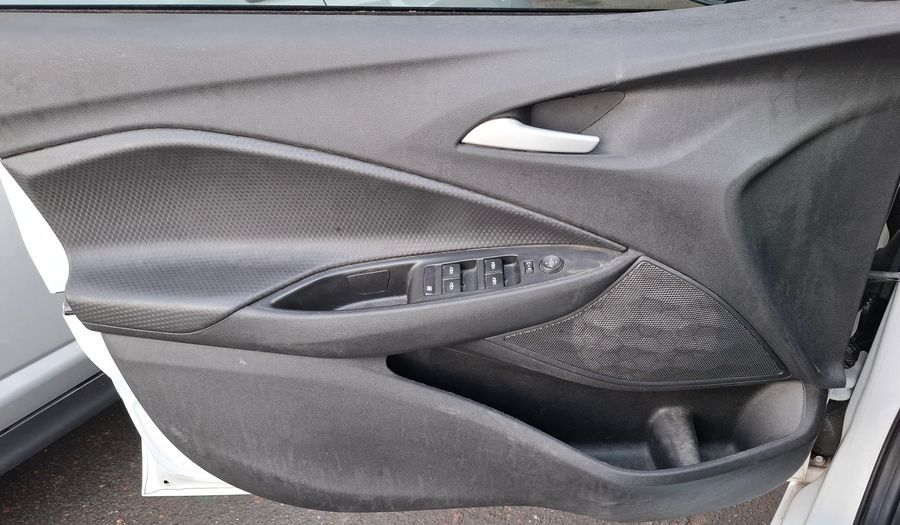 Chevrolet Onix + 1.2 LT TECH ONSTAR Sedan 2020