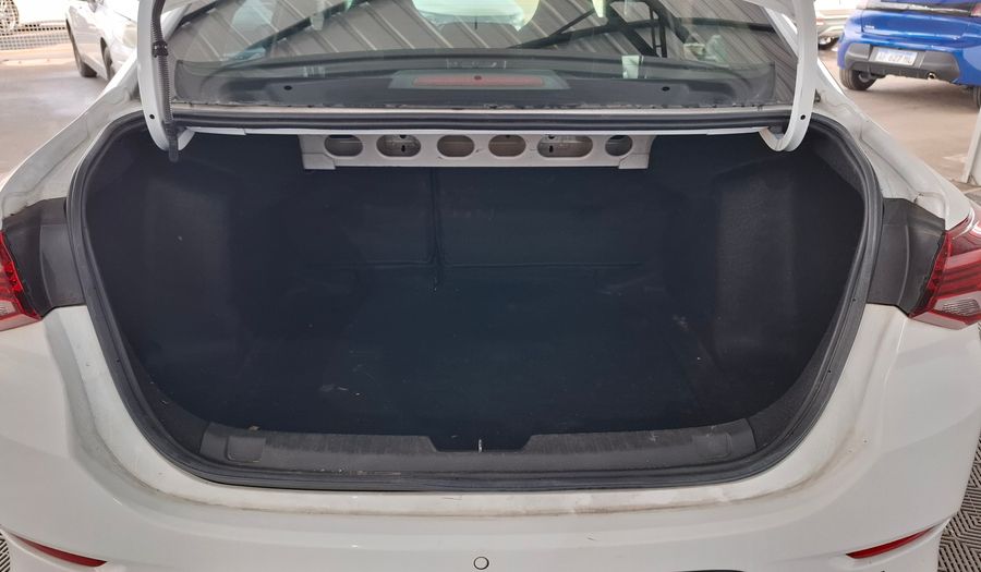 Chevrolet Onix + 1.2 LT TECH ONSTAR Sedan 2020