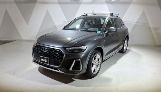 Audi • Q5