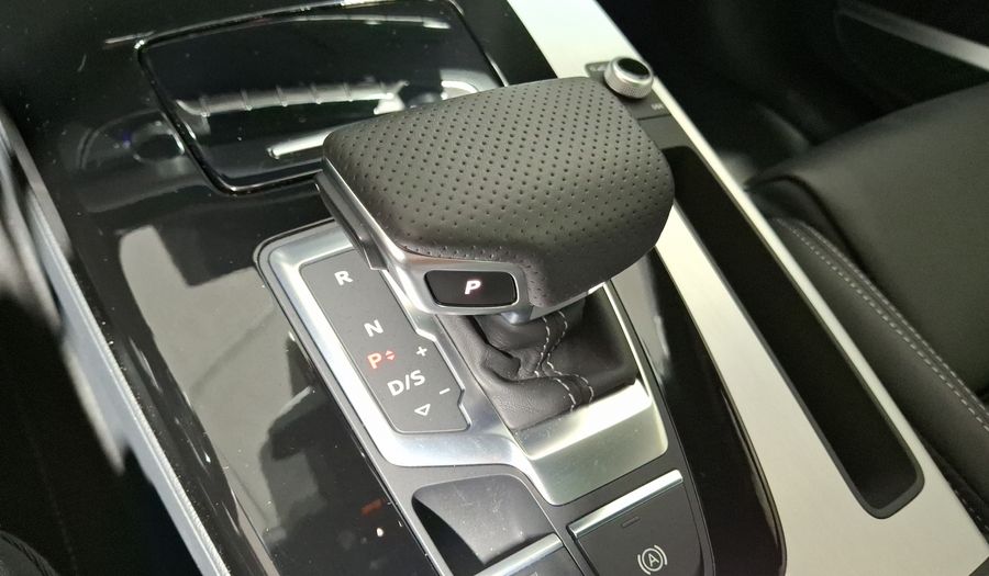Audi Q5 2.0 MHEV 45 TFSI S LINE DCT 4WD Suv 2024