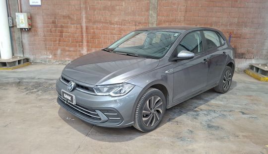 Volkswagen • Polo