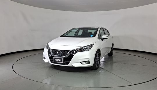 Nissan • Versa