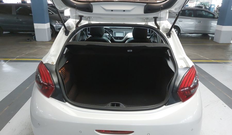 Peugeot 208 1.6 GRIFFE AUTO Hatchback 2017