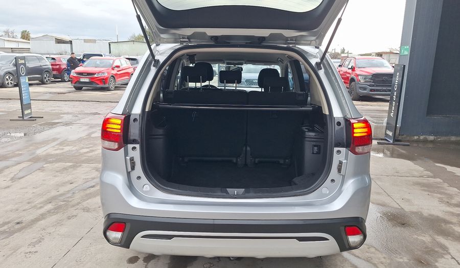 Mitsubishi Outlander 2.0 Suv 2023
