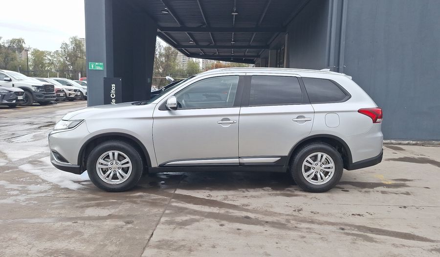 Mitsubishi Outlander 2.0 Suv 2023