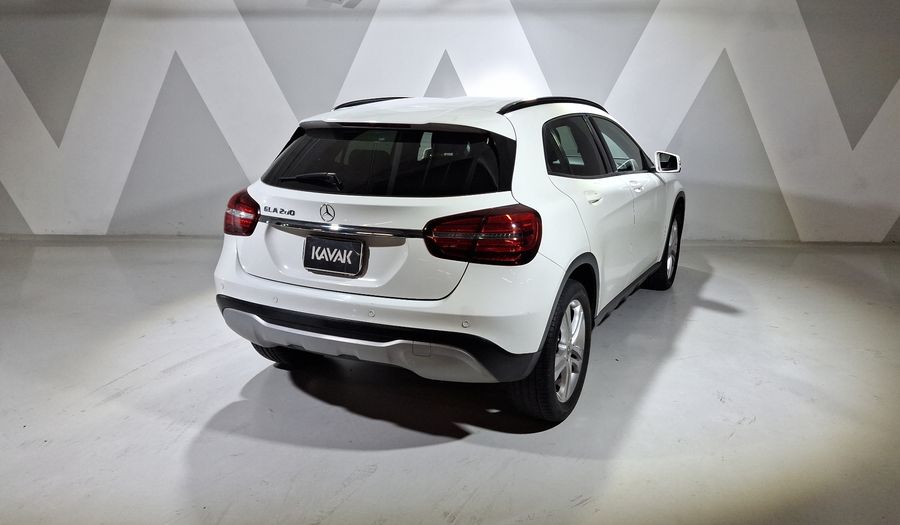 Mercedes Benz Clase Gla 1.6 GLA 200 DCT Suv 2018