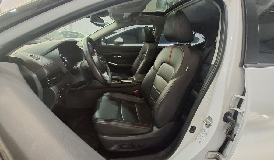 Nissan Sentra 2.0 SR CVT Sedan 2021