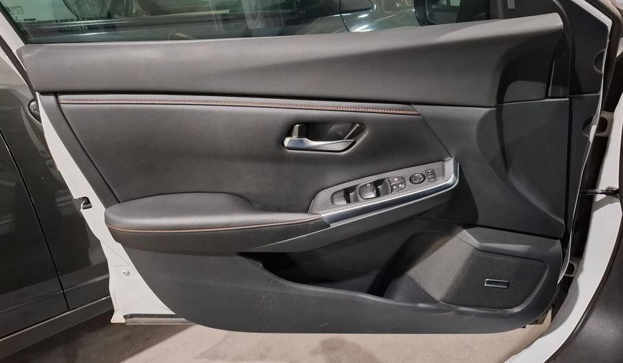 Nissan Sentra 2.0 SR CVT Sedan 2021