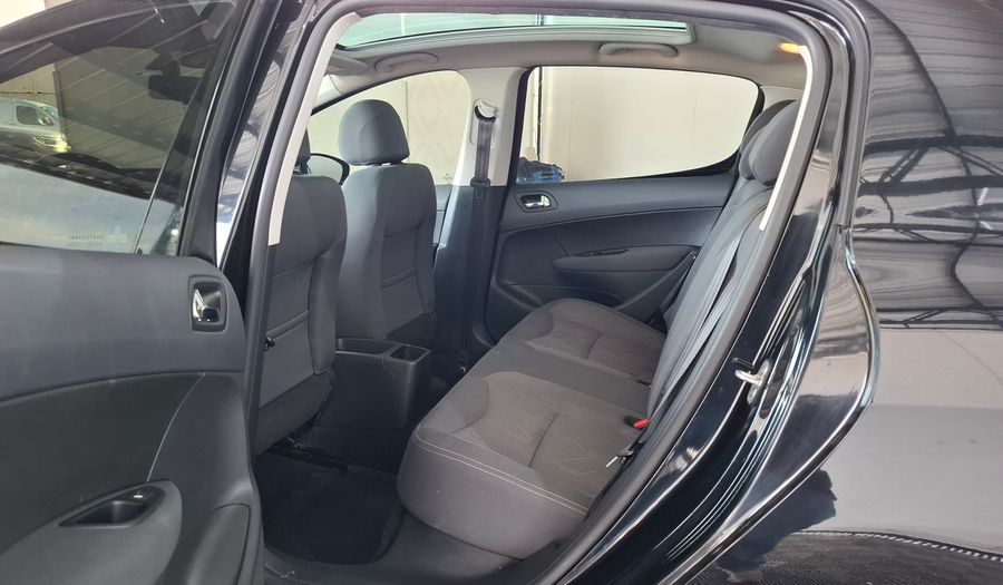 Peugeot 308 1.6 HDI ALLURE Hatchback 2017