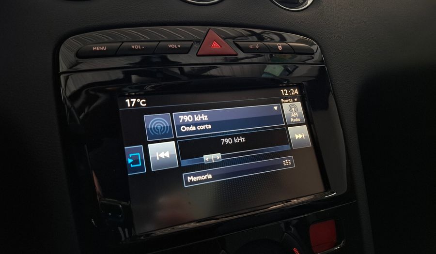 Peugeot 308 1.6 HDI ALLURE Hatchback 2017