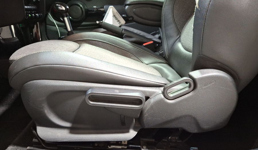 Mini Cooper S 2.0 COOPER CHILI AT Hatchback 2016
