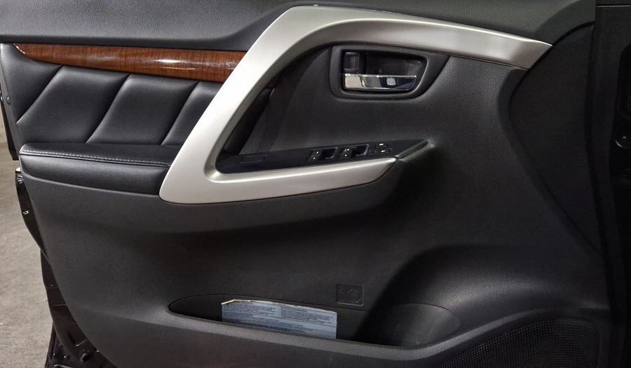Mitsubishi Montero 3.0 SE AUTO 4WD Suv 2019