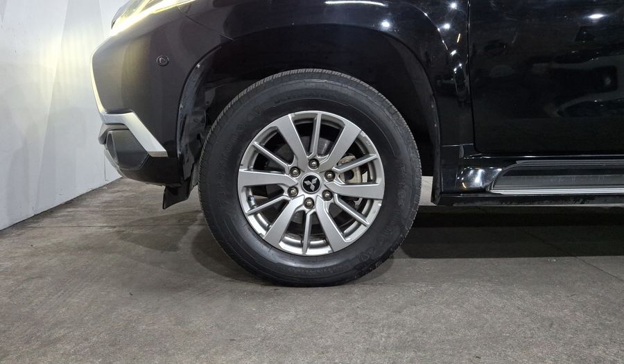 Mitsubishi Montero 3.0 SE AUTO 4WD Suv 2019