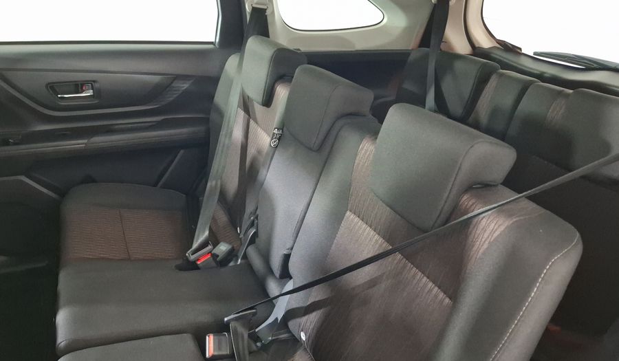 Toyota Avanza 1.5 XLE CVT Minivan 2025