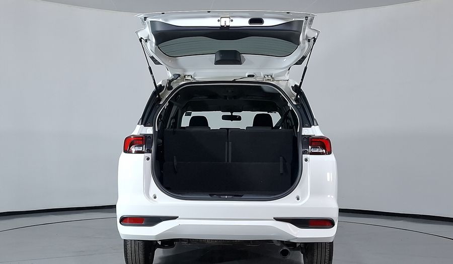 Toyota Avanza 1.5 XLE CVT Minivan 2025