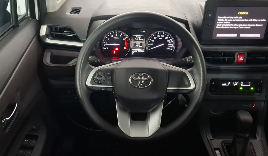 Toyota Avanza 1.5 XLE CVT Minivan 2025