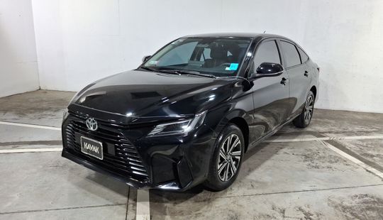 Toyota • Yaris