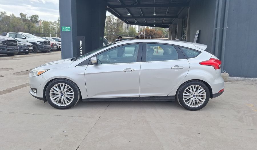 Ford Focus 2.0 TITANIUM POWER SHIFT Hatchback 2016