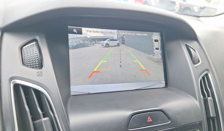Ford Focus 2.0 TITANIUM POWER SHIFT Hatchback 2016