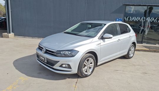 Volkswagen • Polo