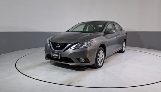 Nissan • Sentra