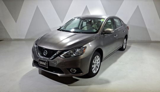Nissan • Sentra