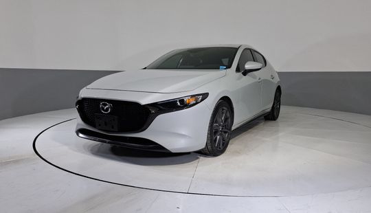 Mazda • Mazda 3