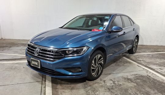 Volkswagen • Jetta