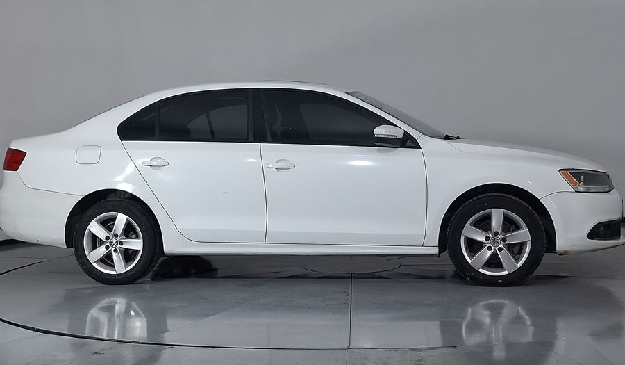 Volkswagen Jetta 2.5 STYLE ACTIVE TIPTRONIC Sedan 2014