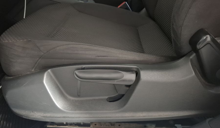 Volkswagen Jetta 2.5 STYLE ACTIVE TIPTRONIC Sedan 2014