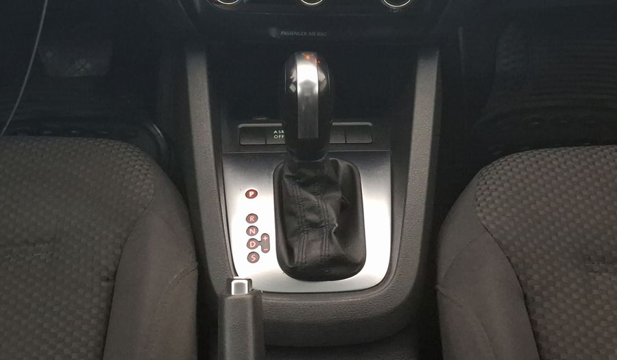 Volkswagen Jetta 2.5 STYLE ACTIVE TIPTRONIC Sedan 2014