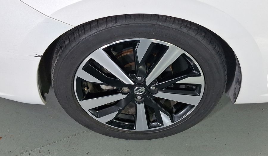 Nissan Versa 1.6 ADVANCE CVT Sedan 2025
