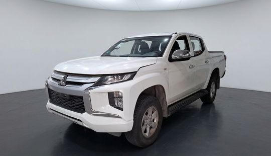 Mitsubishi • L200