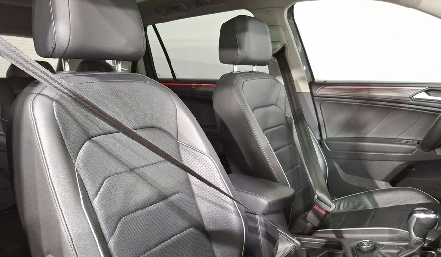 Volkswagen Tiguan 2.0 R-LINE DCT 4WD Suv 2022