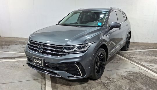 Volkswagen • Tiguan