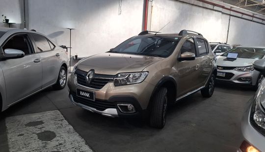 Renault • Sandero Stepway