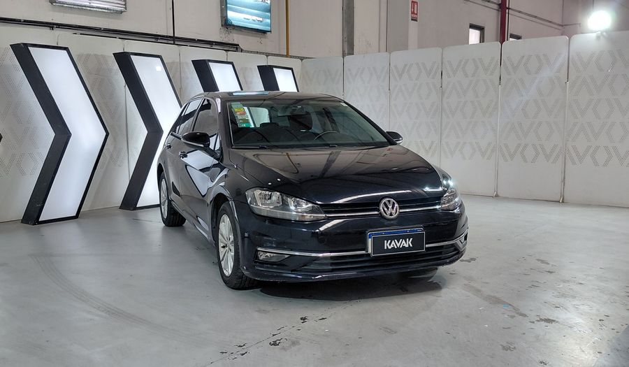 Volkswagen Golf 1.6 MPI TRENDLINE Hatchback 2018