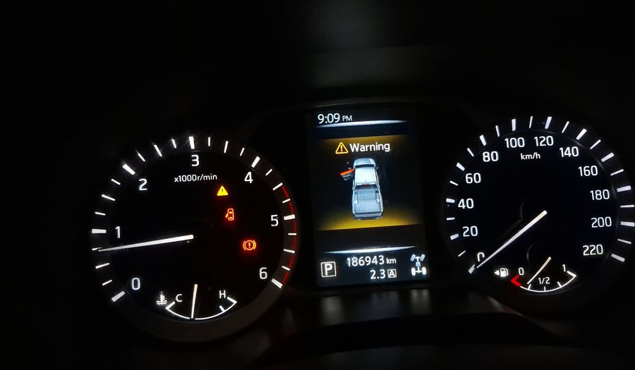 Nissan Np300 2.3 DSL AUTO LE 4WD Pickup 2016