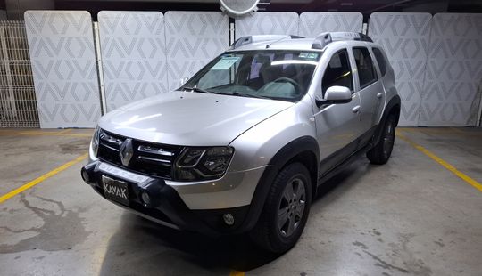 Renault • Duster