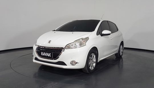 Peugeot • 208