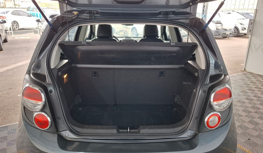 Chevrolet Sonic 1.6 LTZ AUTO Hatchback 2016