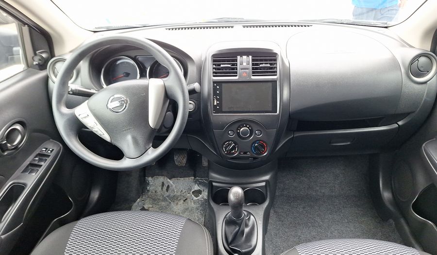 Nissan Versa 1.6 V-DRIVE Sedan 2021