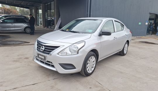 Nissan • Versa