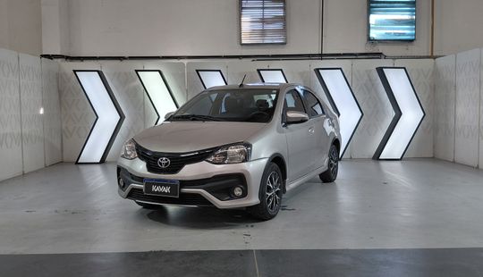 Toyota • Etios