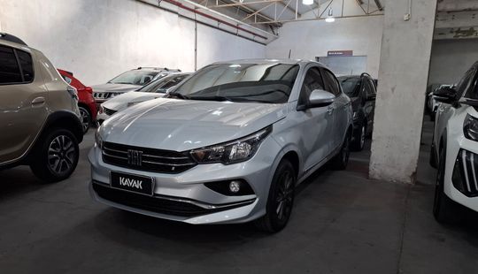 Fiat • Cronos